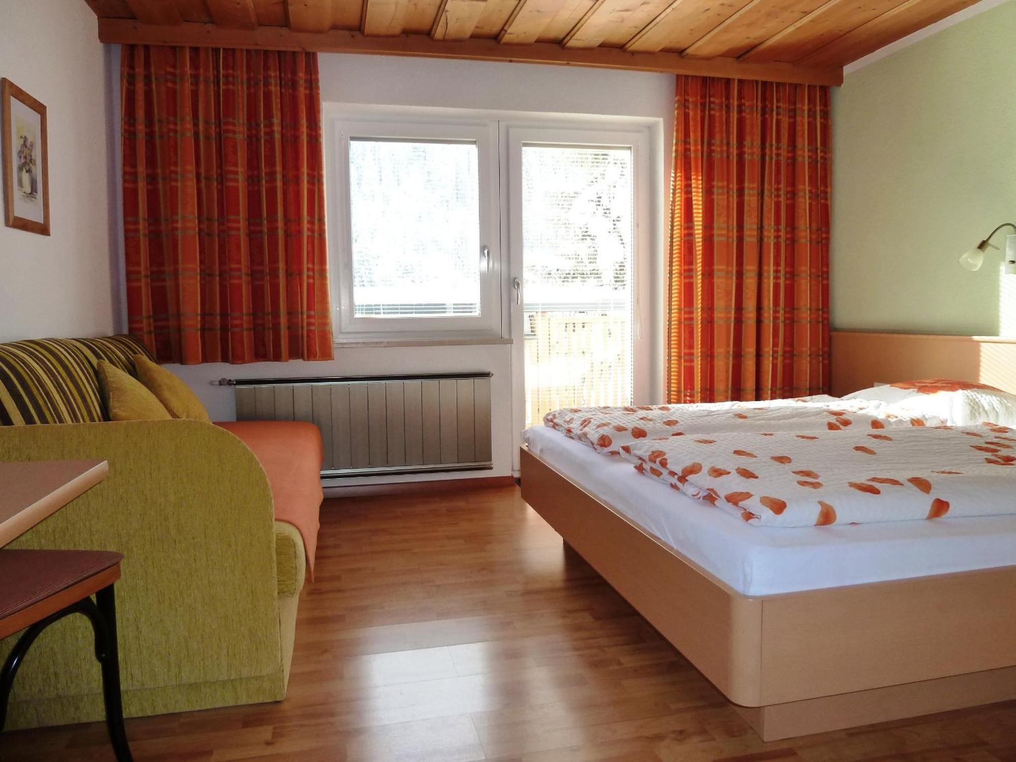Haus Arnika Hotel Nauders Exterior photo