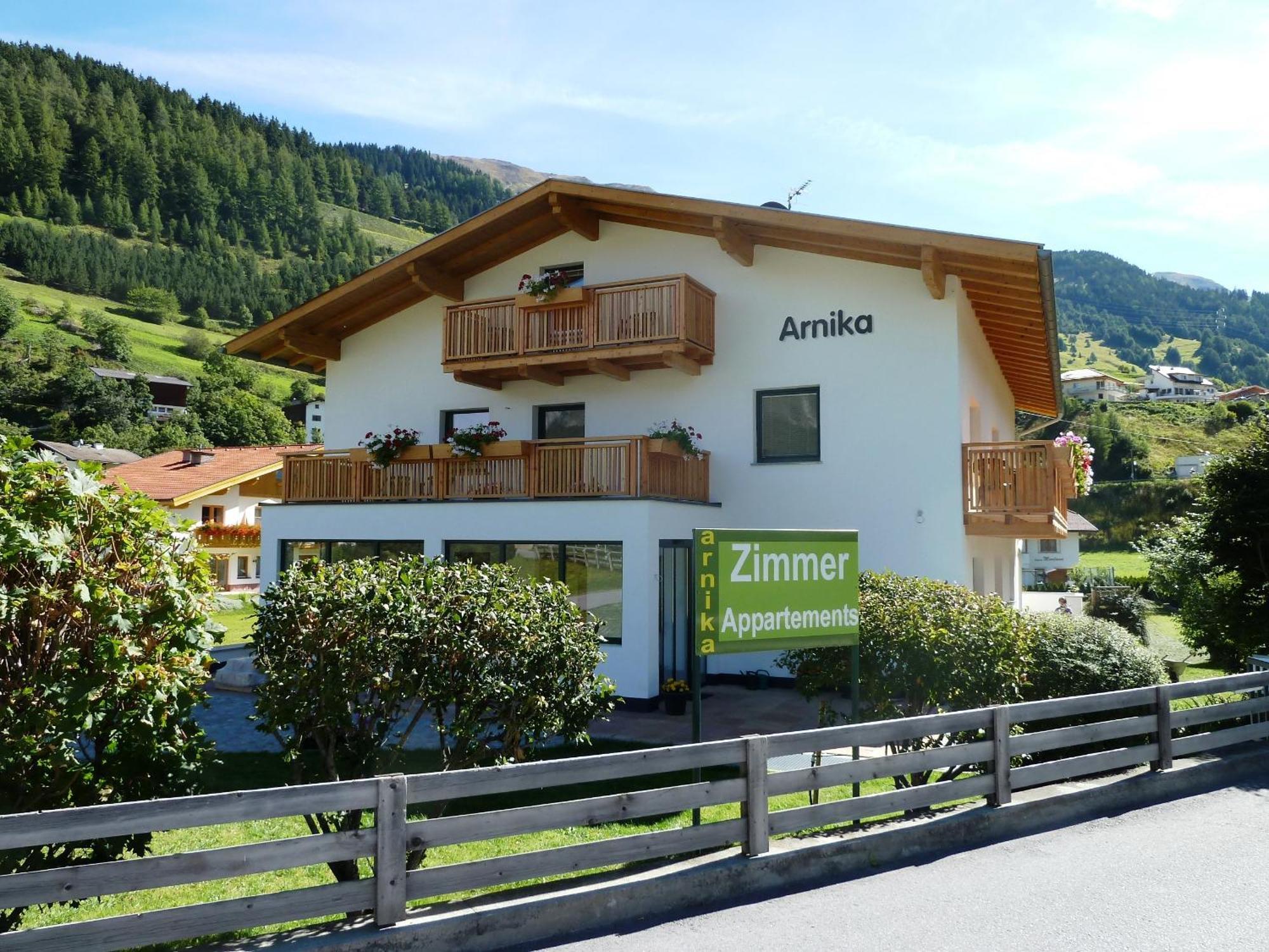 Haus Arnika Hotel Nauders Exterior photo