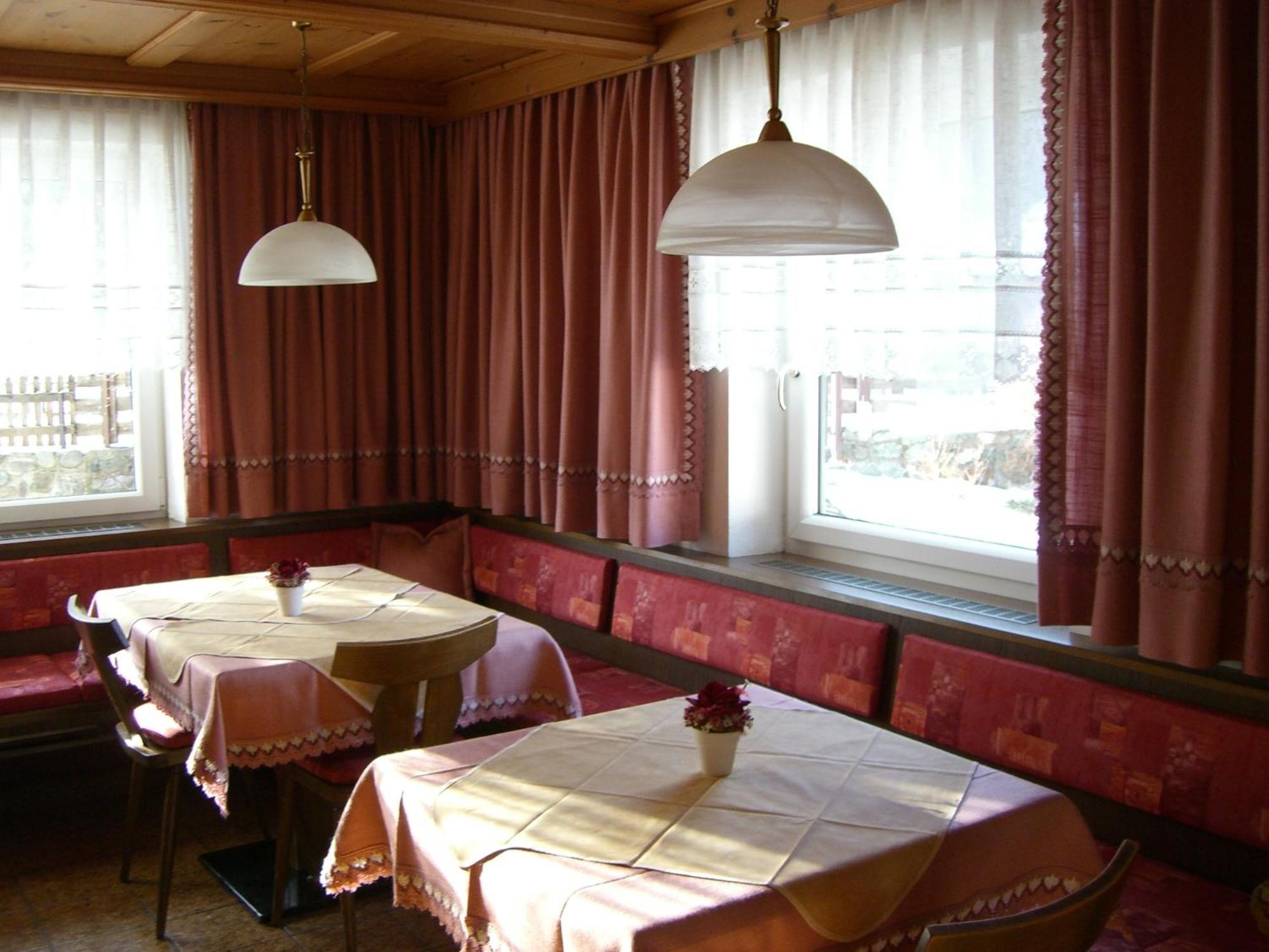 Haus Arnika Hotel Nauders Exterior photo